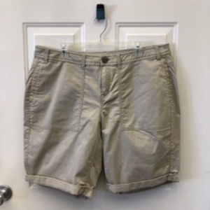 NWOT Lane Bryant Khaki Bermuda Shorts Size 18